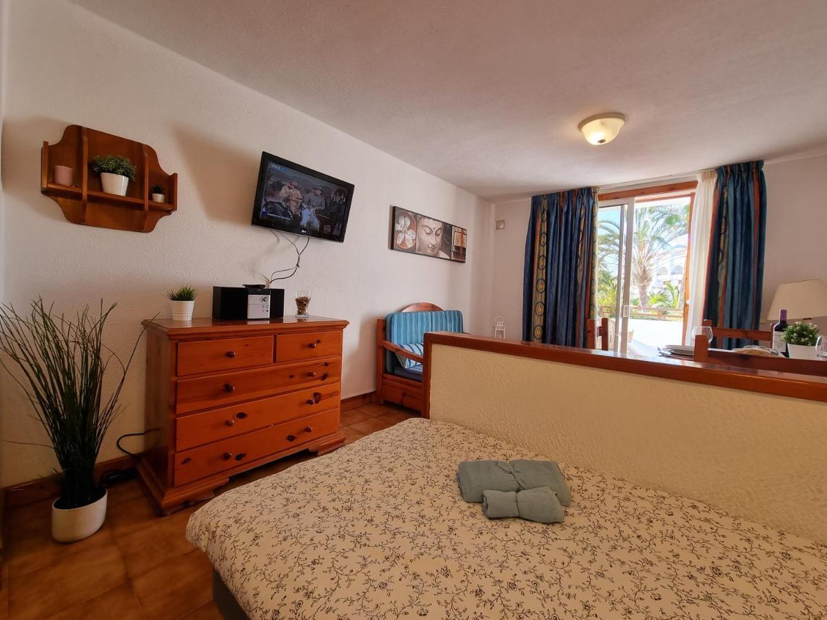 Studio Apartment No 1 Directly On The Beach And Sea, Terrace, Heated Pool, Wifi 플라야데라스아메리카스 외부 사진