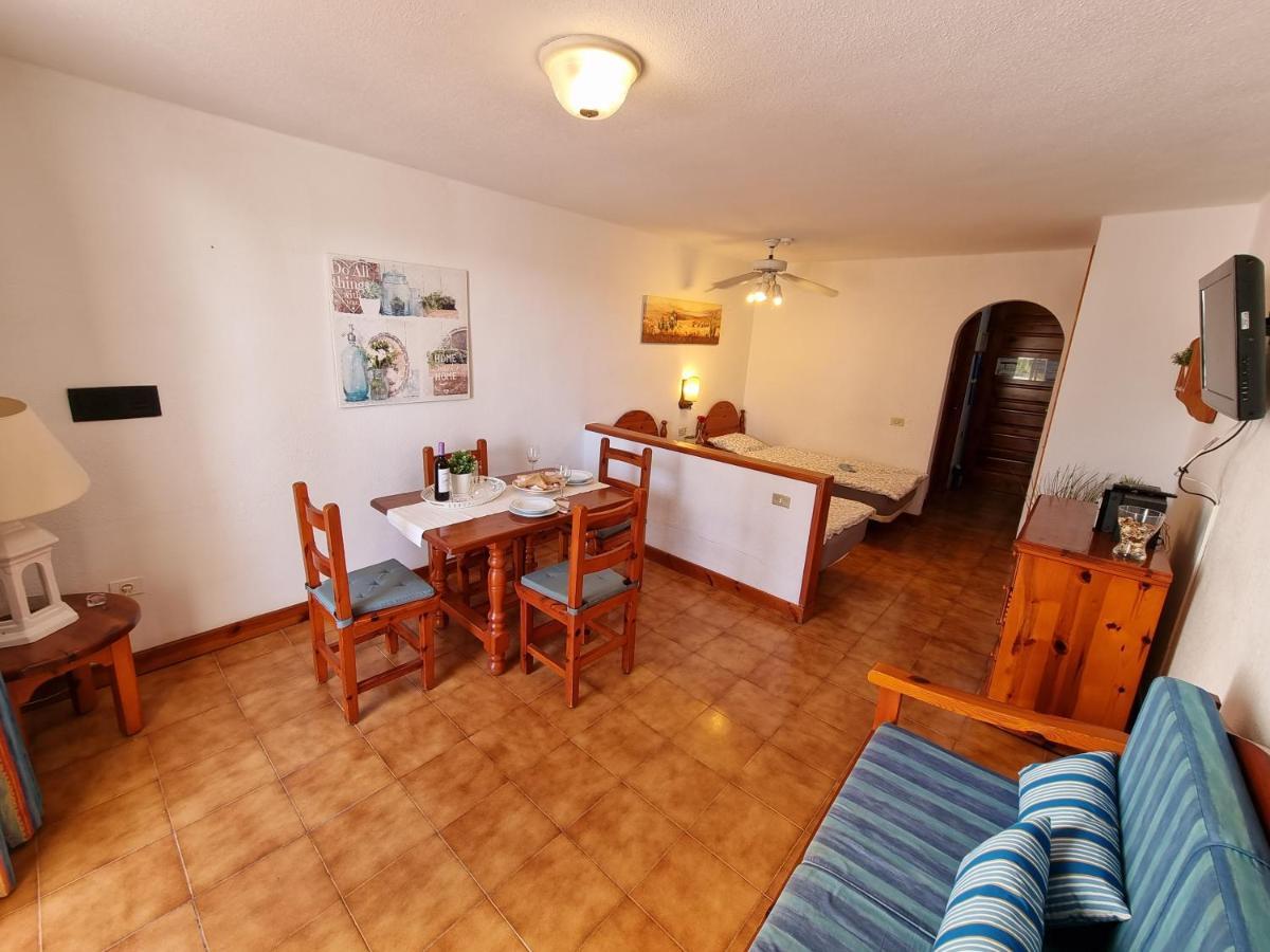 Studio Apartment No 1 Directly On The Beach And Sea, Terrace, Heated Pool, Wifi 플라야데라스아메리카스 외부 사진