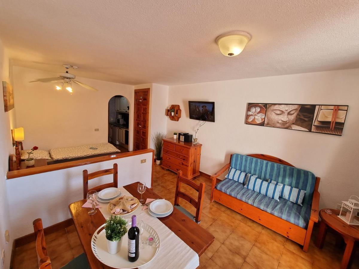 Studio Apartment No 1 Directly On The Beach And Sea, Terrace, Heated Pool, Wifi 플라야데라스아메리카스 외부 사진