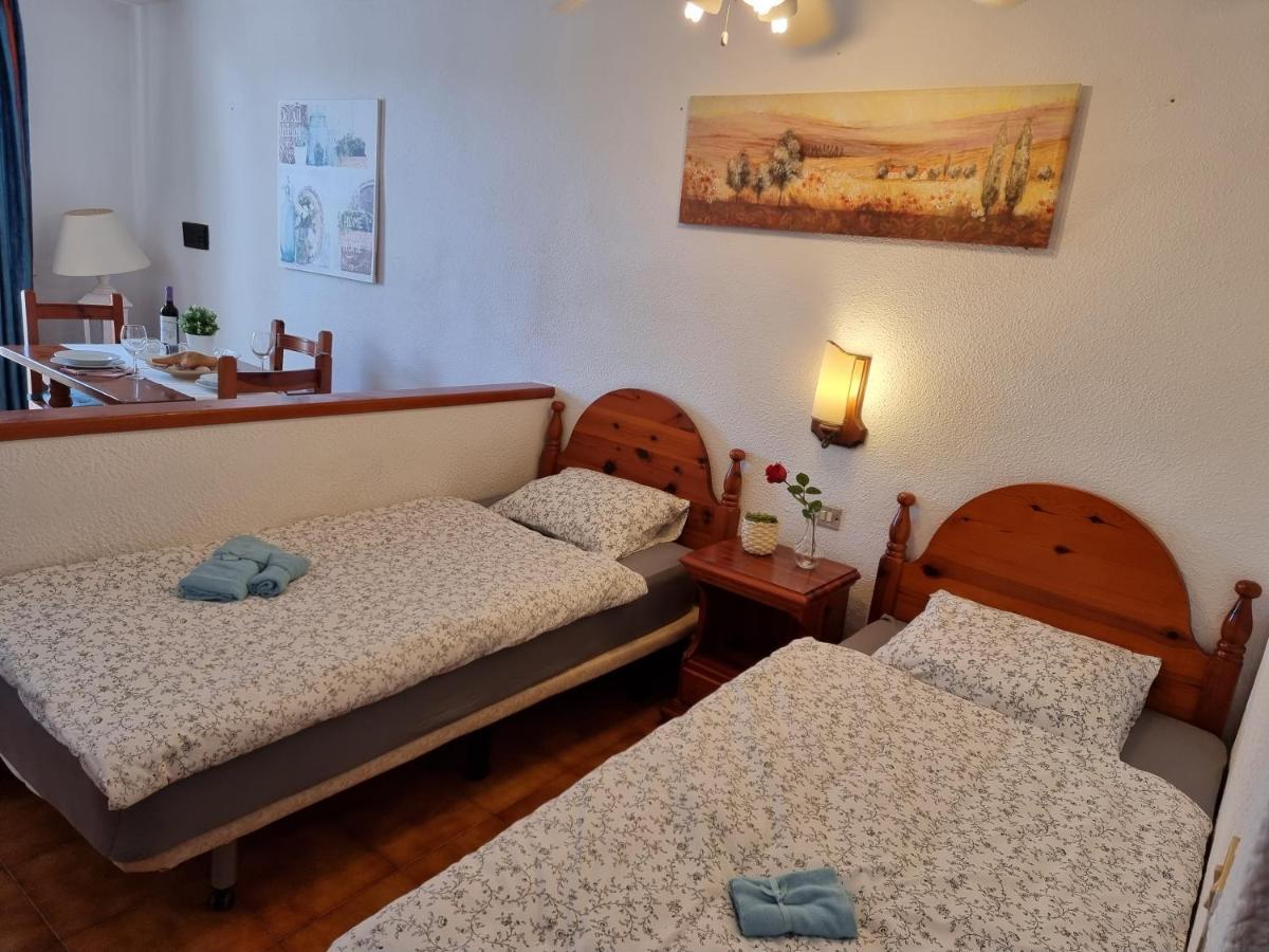 Studio Apartment No 1 Directly On The Beach And Sea, Terrace, Heated Pool, Wifi 플라야데라스아메리카스 외부 사진