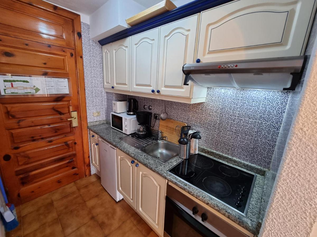 Studio Apartment No 1 Directly On The Beach And Sea, Terrace, Heated Pool, Wifi 플라야데라스아메리카스 외부 사진