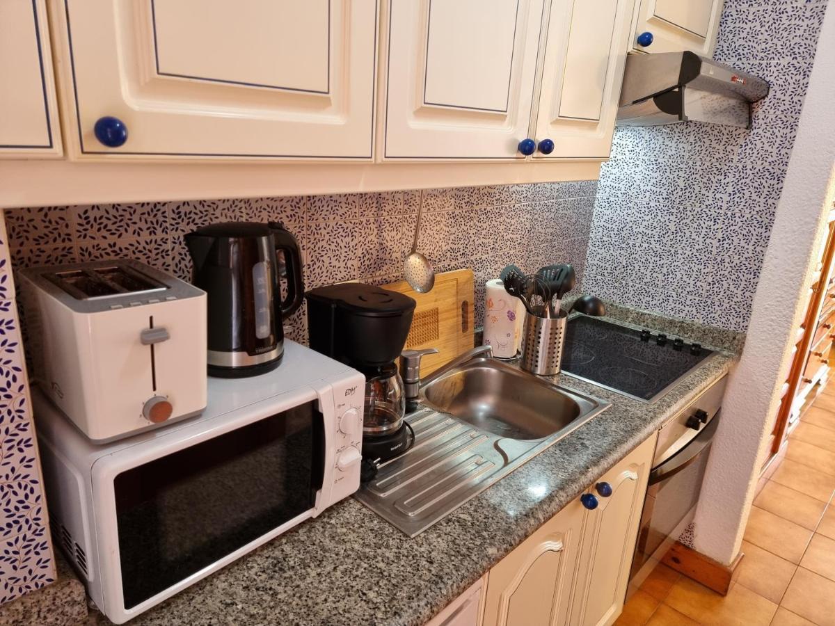 Studio Apartment No 1 Directly On The Beach And Sea, Terrace, Heated Pool, Wifi 플라야데라스아메리카스 외부 사진